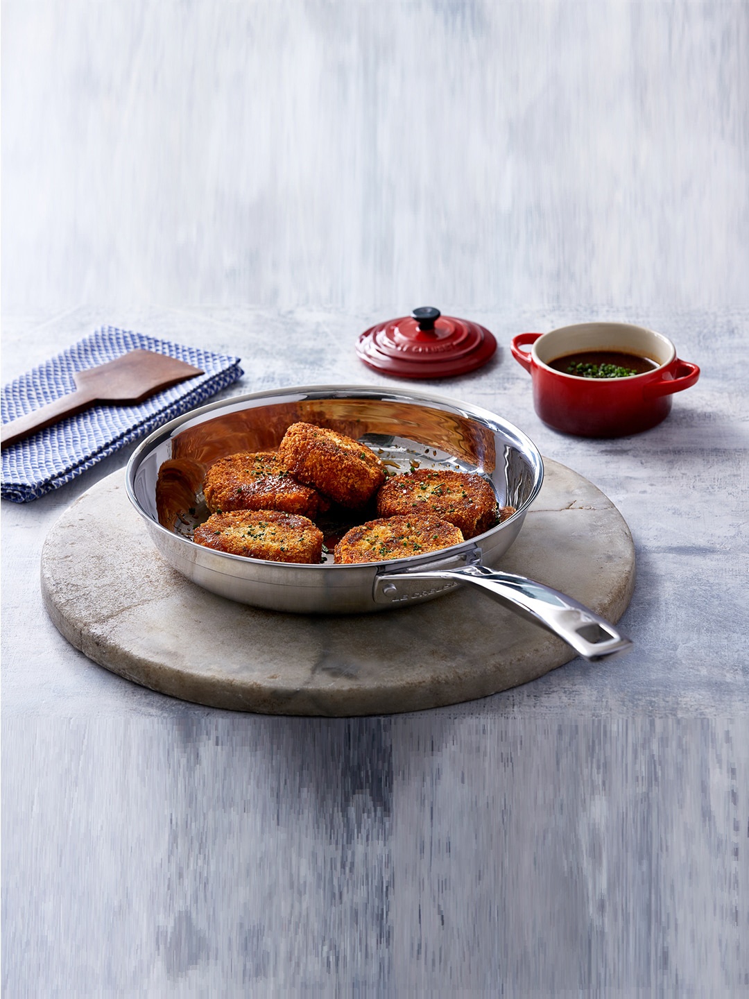 

LE CREUSET Silver-Toned Solid Uncoated 3Ply Fry Pan