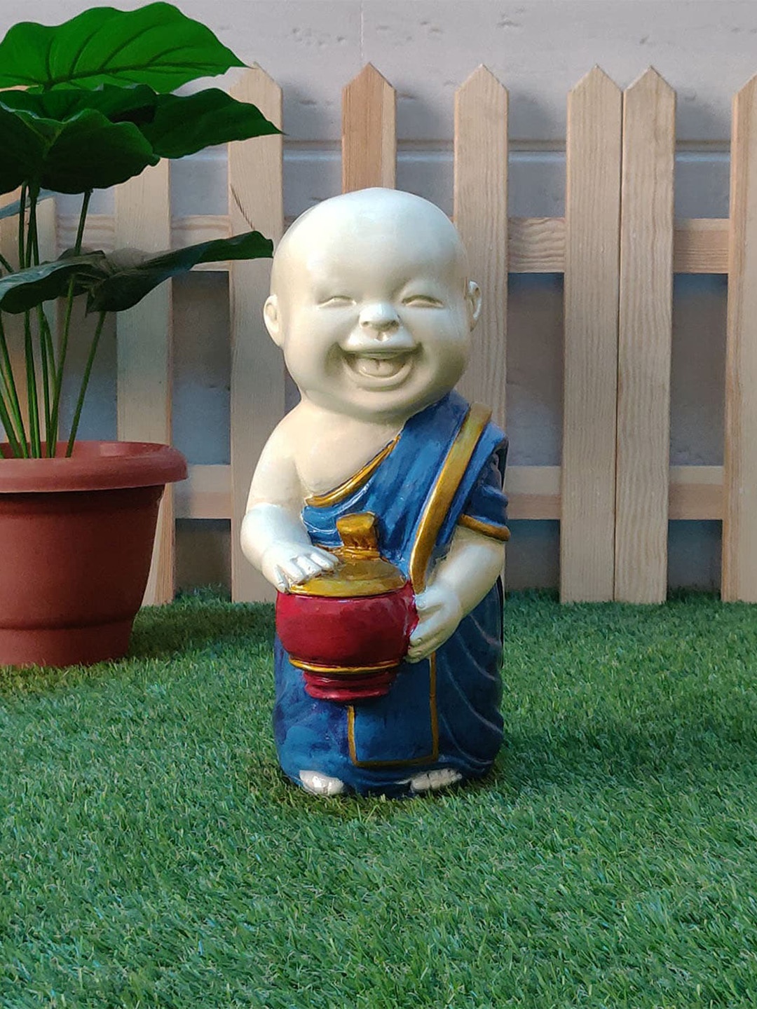 

Wonderland Blue & White Big Monk Garden Accessory