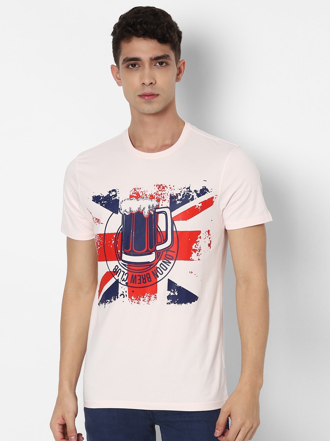 

SIMON CARTER LONDON Men Graphic Printed Slim Fit T shirt, Pink