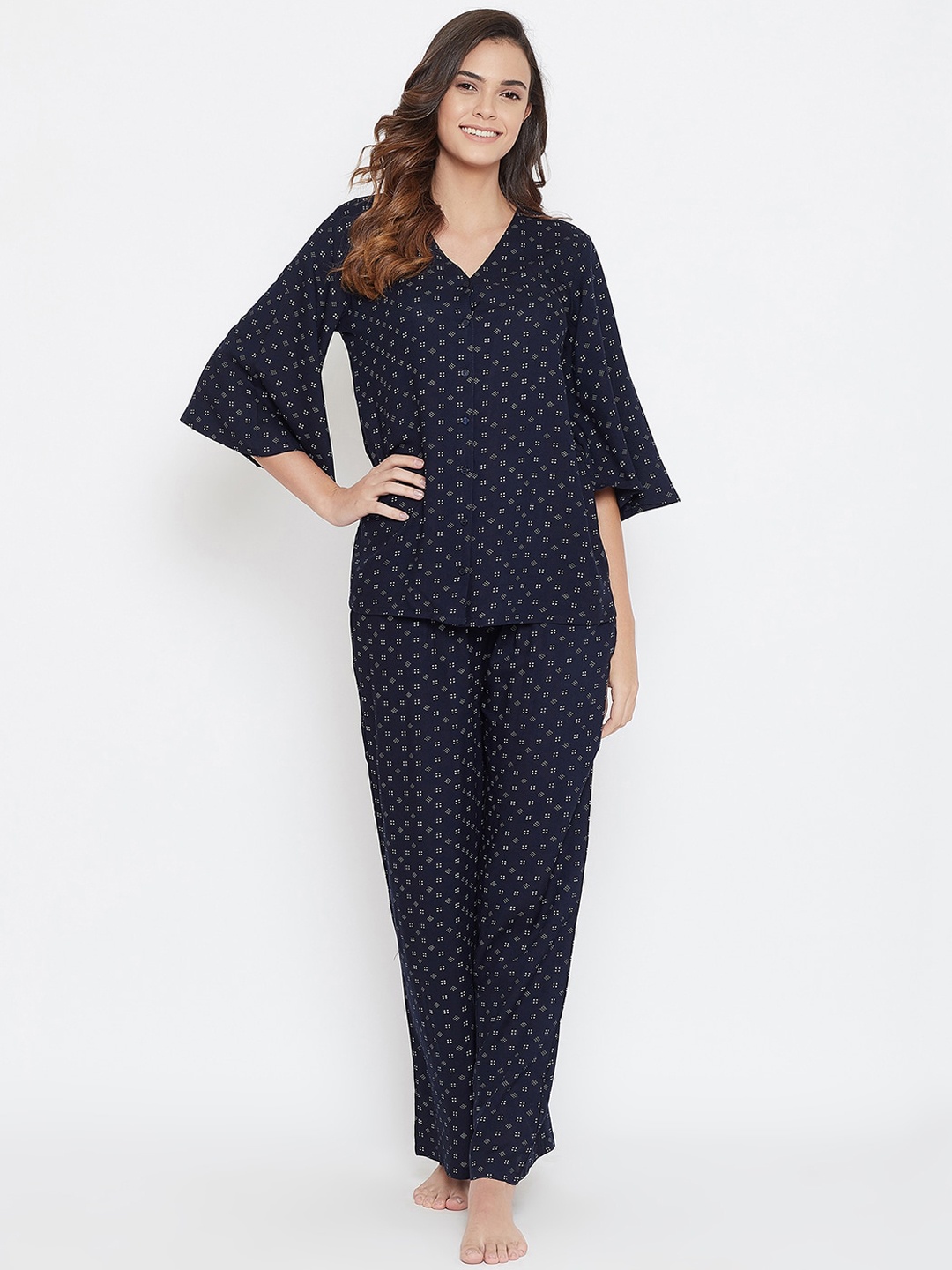 

Clovia Women Blue & White Printed Night Suit