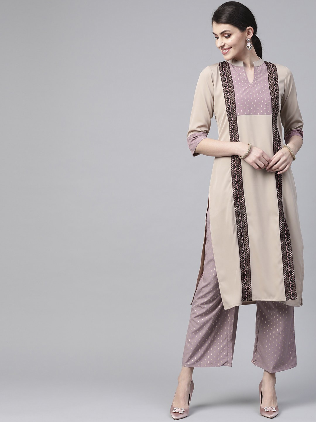 

ZIYAA Women Beige & Black Printed Paneled Mandarin Neck Crepe Straight Kurta