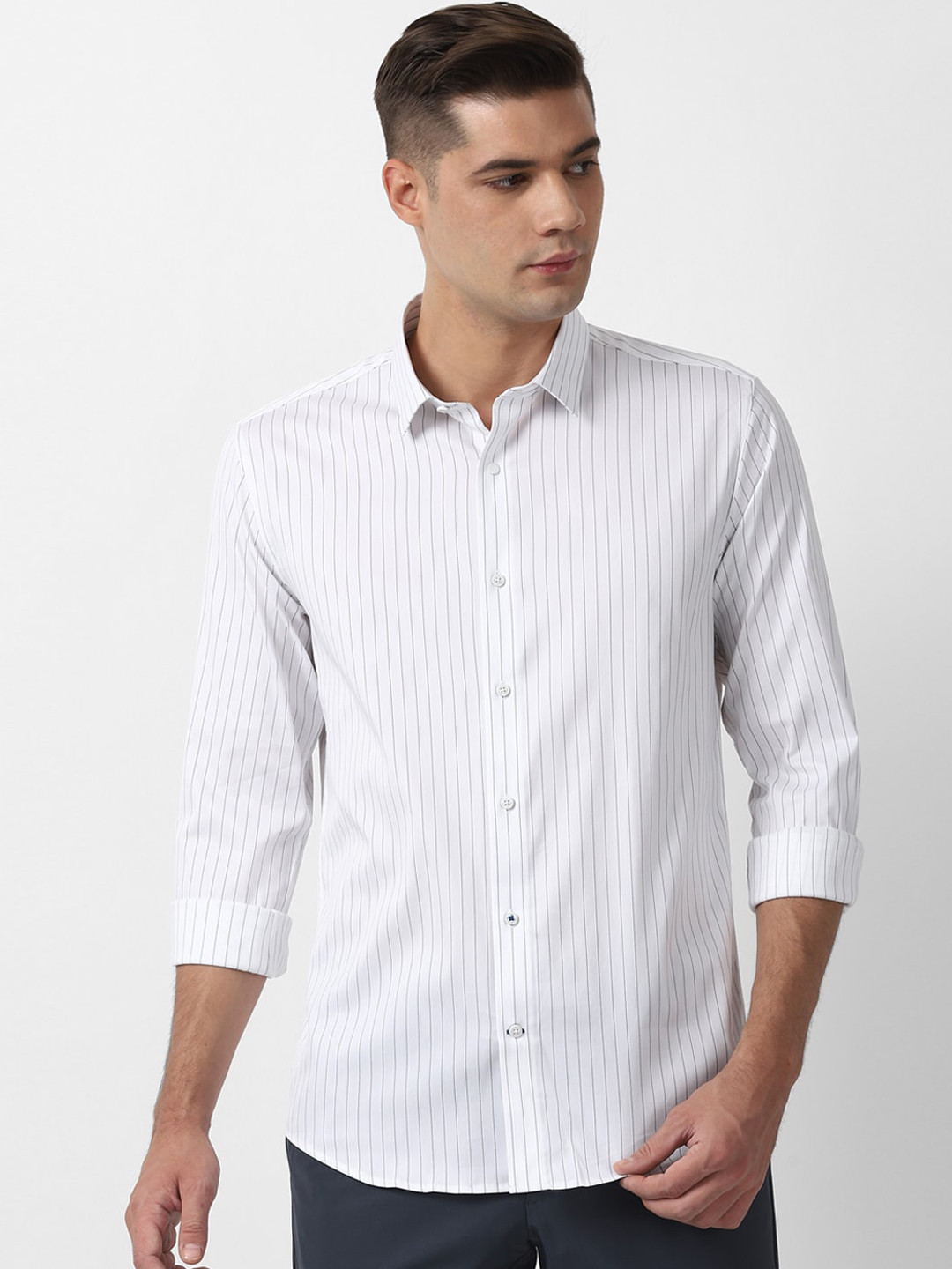 

Louis Philippe Sport Men White Slim Fit Striped Casual Shirt