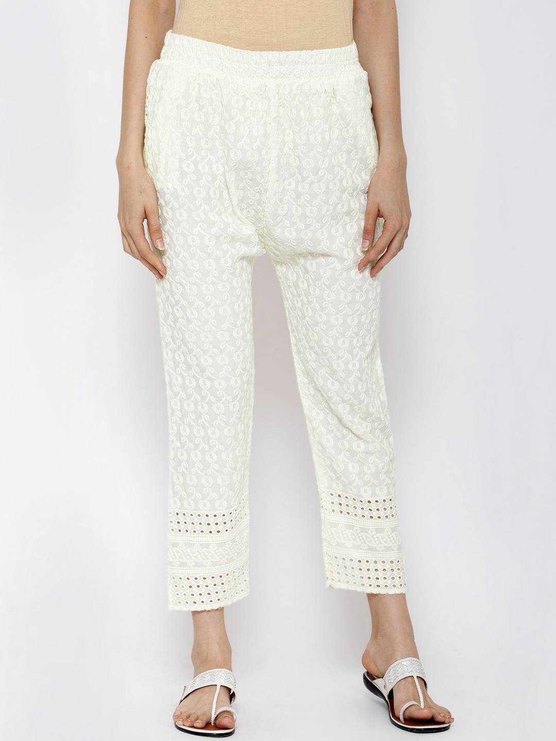 

KLOTTHE Women White Floral Embroidered Slim Fit Peg Trousers
