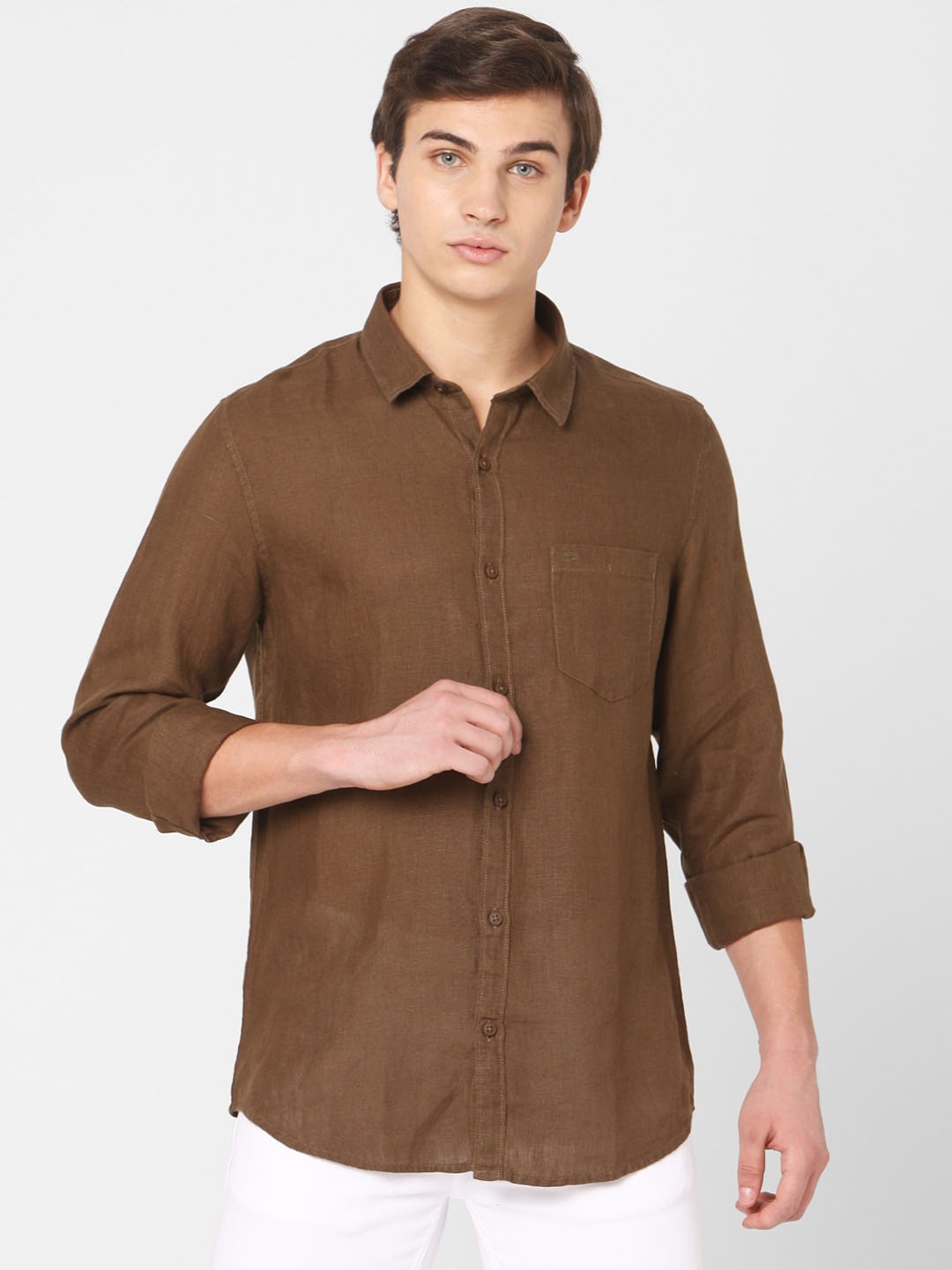 

SPYKAR Men Brown Slim Fit Casual Shirt