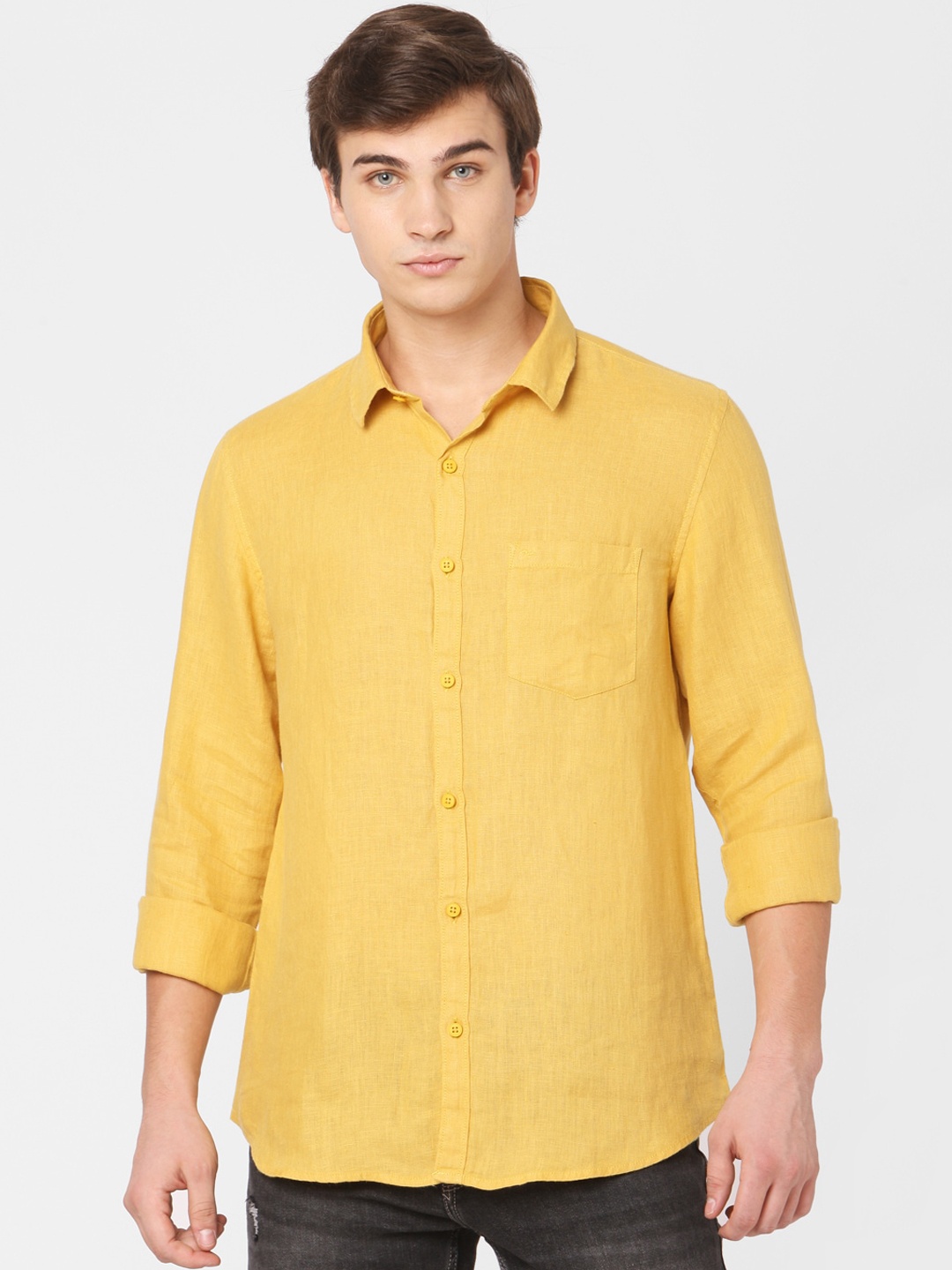

SPYKAR Men Yellow Slim Fit Casual Shirt