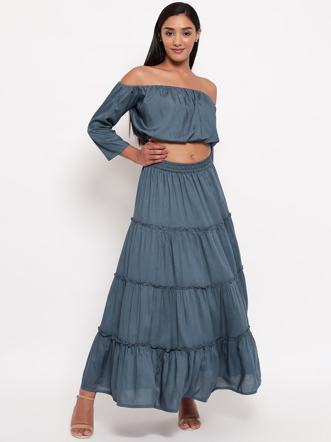 

Aawari Grey Off-Shoulder Layered Maxi-Length Co-Ordinate Prom Dress