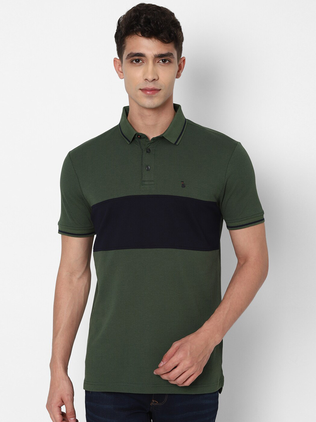 

SIMON CARTER LONDON Men Green Striped Polo Collar Applique Slim Fit T-shirt