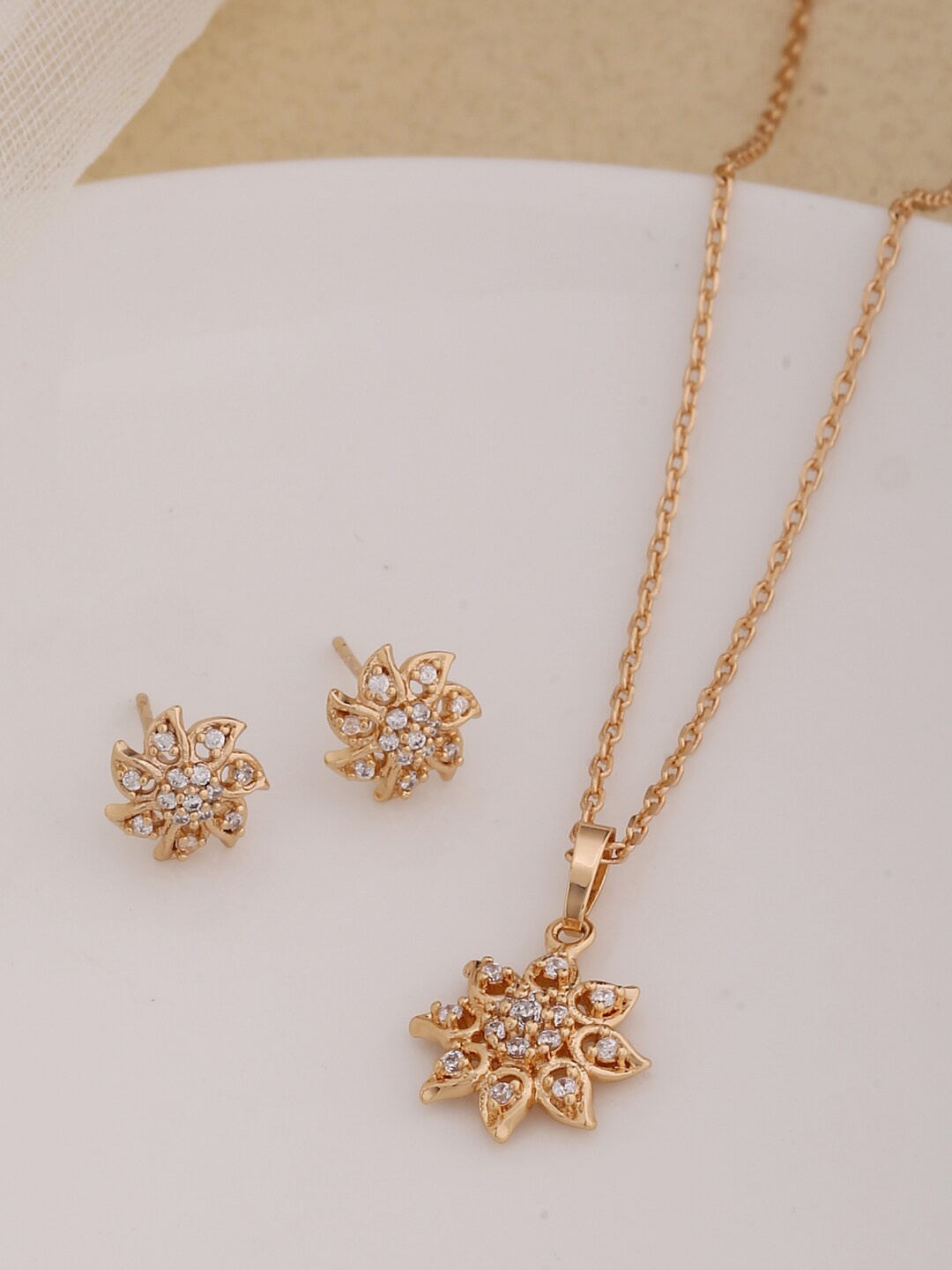 

Shoshaa Women Gold-Plated White Stone-Studded Handcrafted Jewellery Set