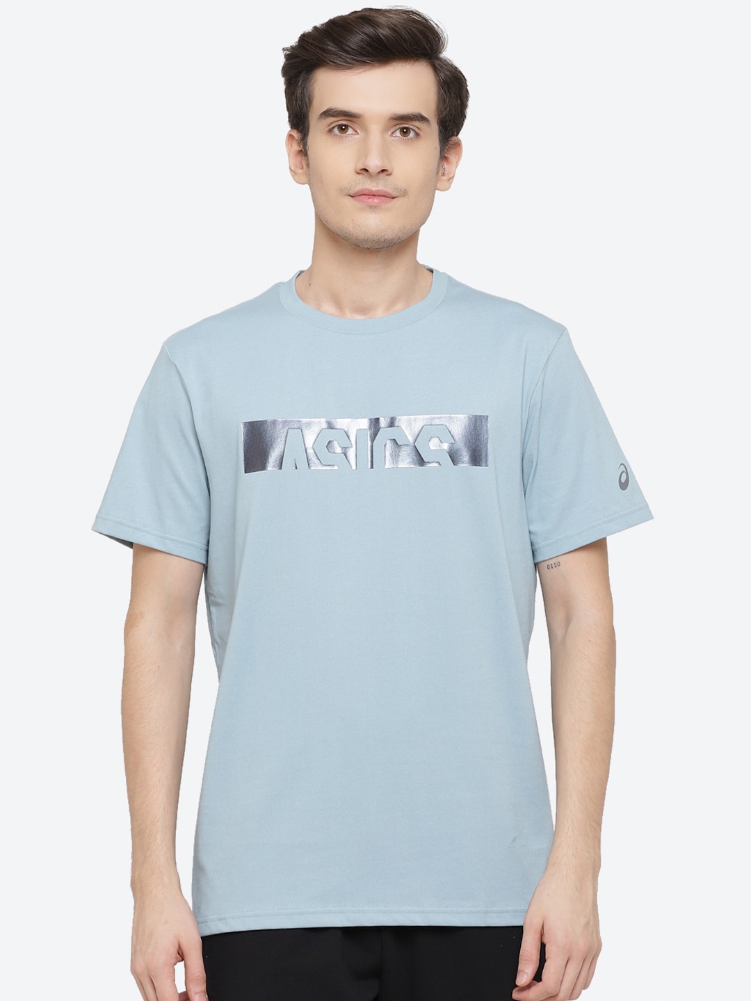 

ASICS Foil Print Cropped Gpx SS Men Blue Typography Printed Raw Edge Training T-shirt