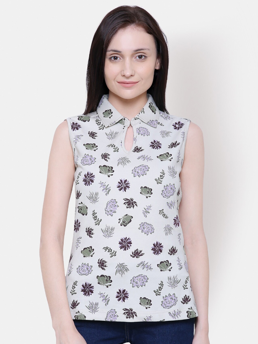 

Yaadleen Grey Floral Regular Top