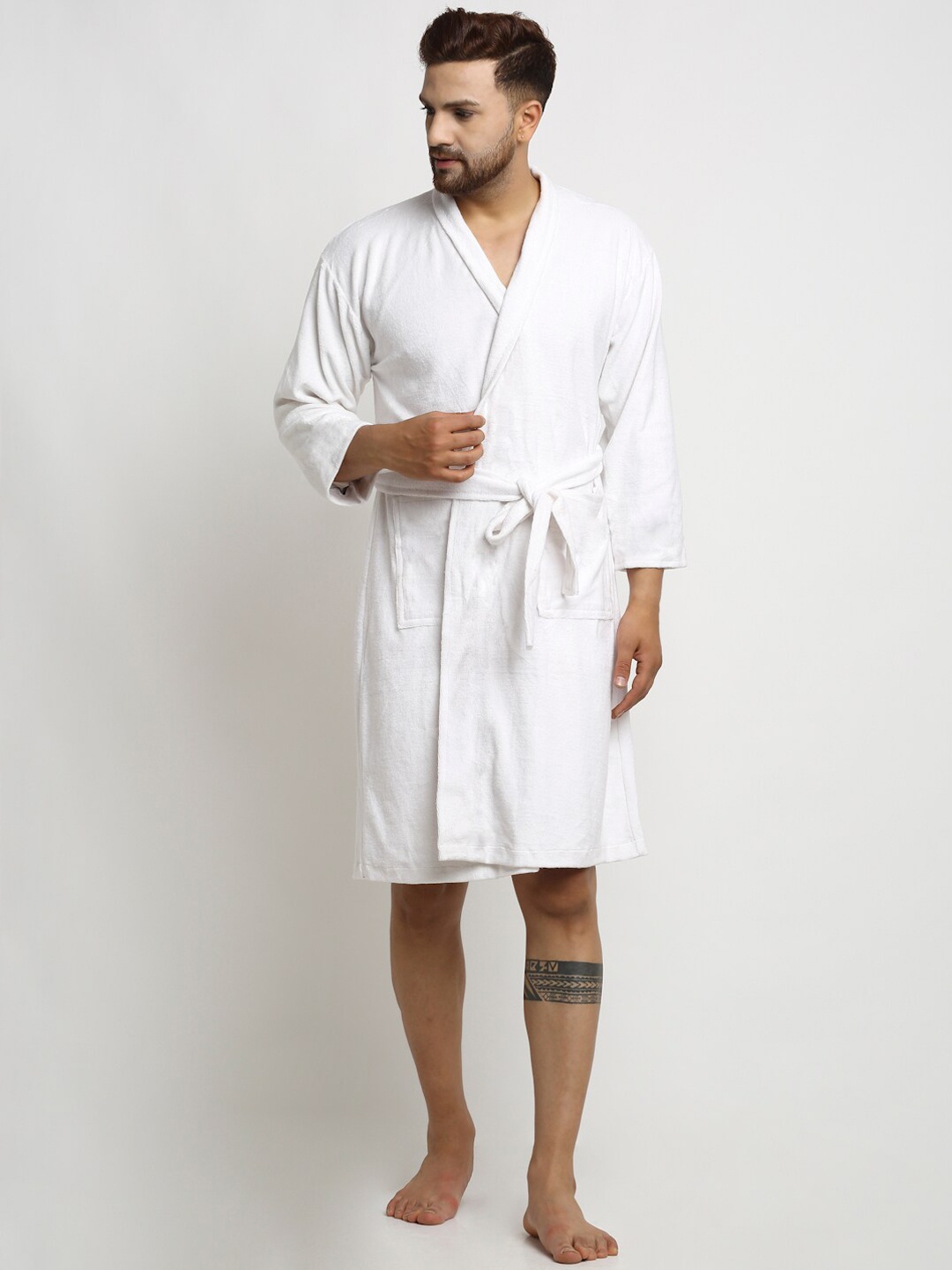 

ELEVANTO Men White Solid Pure Cotton 180 GSM Bath Robe