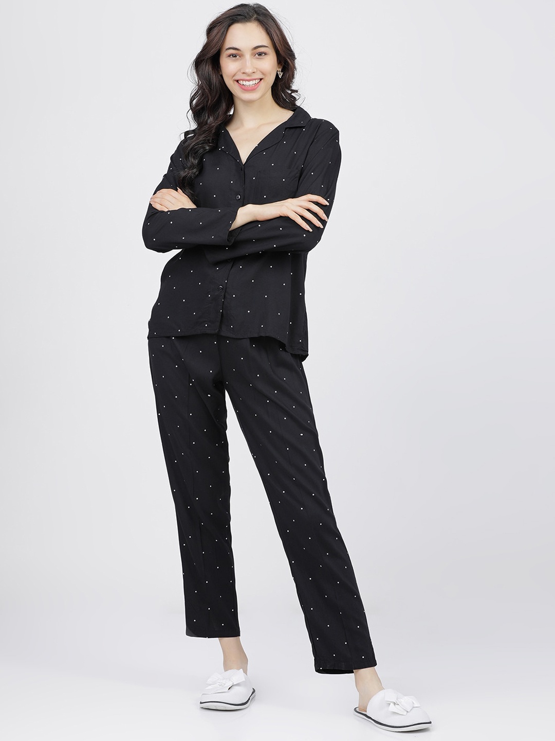 

Tokyo Talkies Women Black & White Printed Night Suit