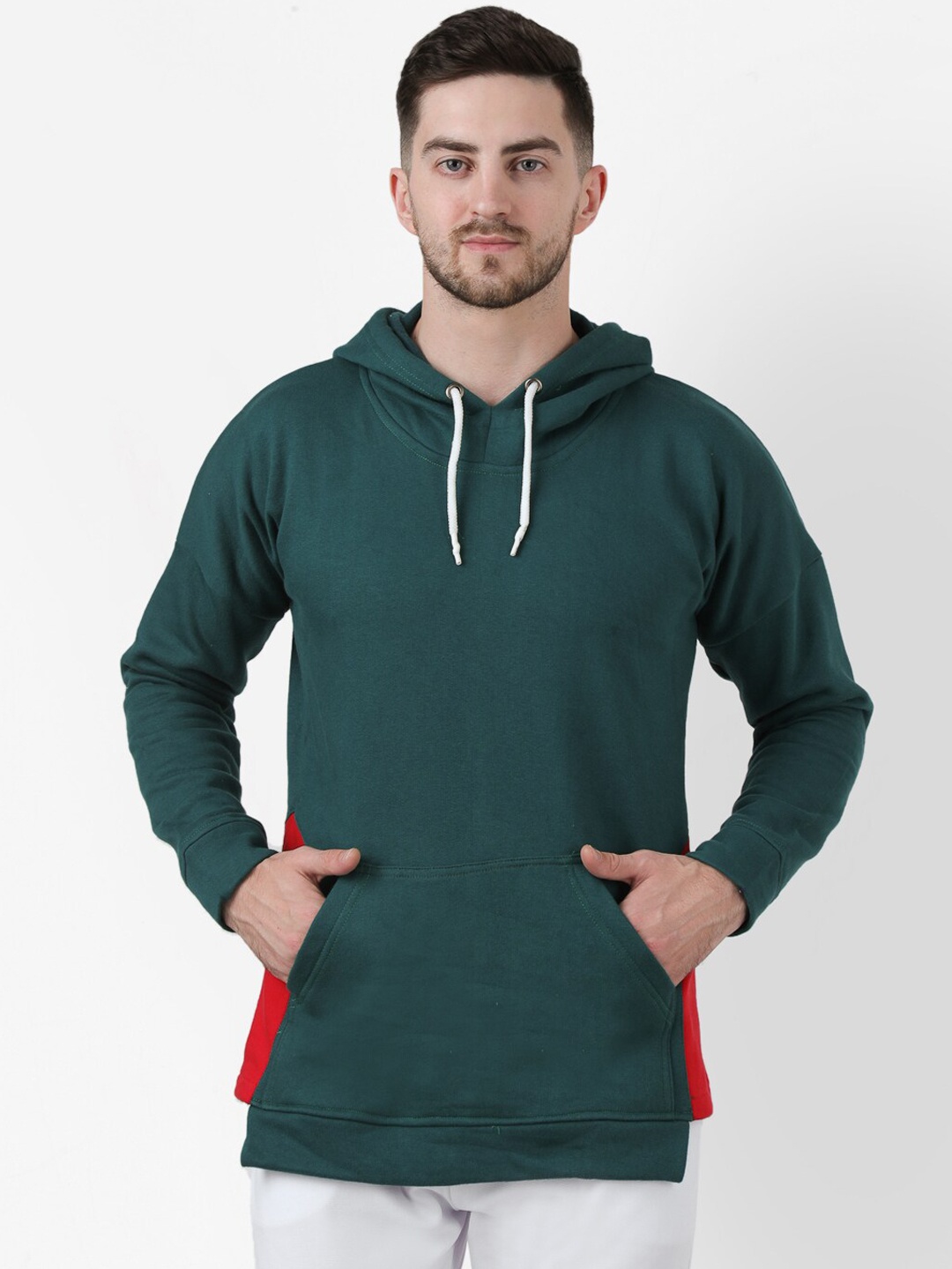 

PAUSE SPORT Men Green Kangaroo Pocket Antimicrobial Hooded Slim Fit Sweatshirt