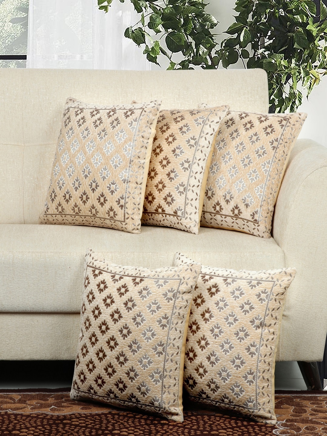 

BELLA TRUE Cream & Brown Set of 5 Ethnic Motifs Square Cushion Covers
