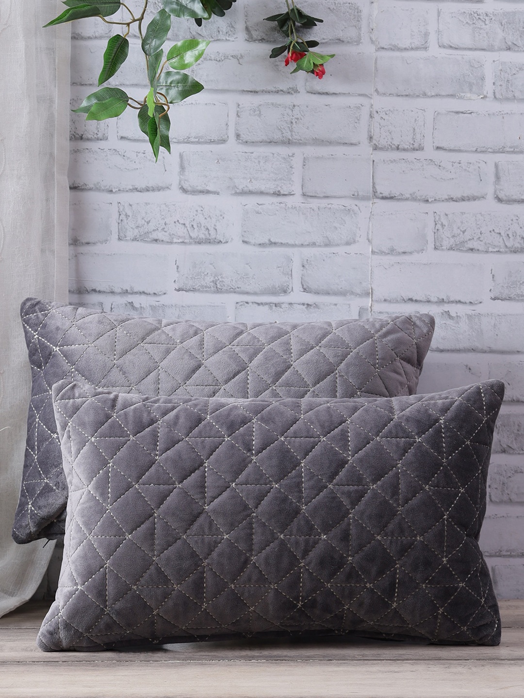 eyda Grey Set of 2 Velvet Rectangle Cushion Covers