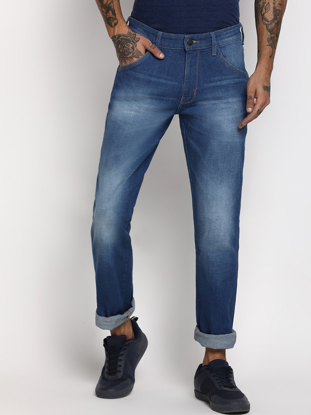

Wrangler Men Blue Heavy Fade Stretchable Regular Fit Jeans