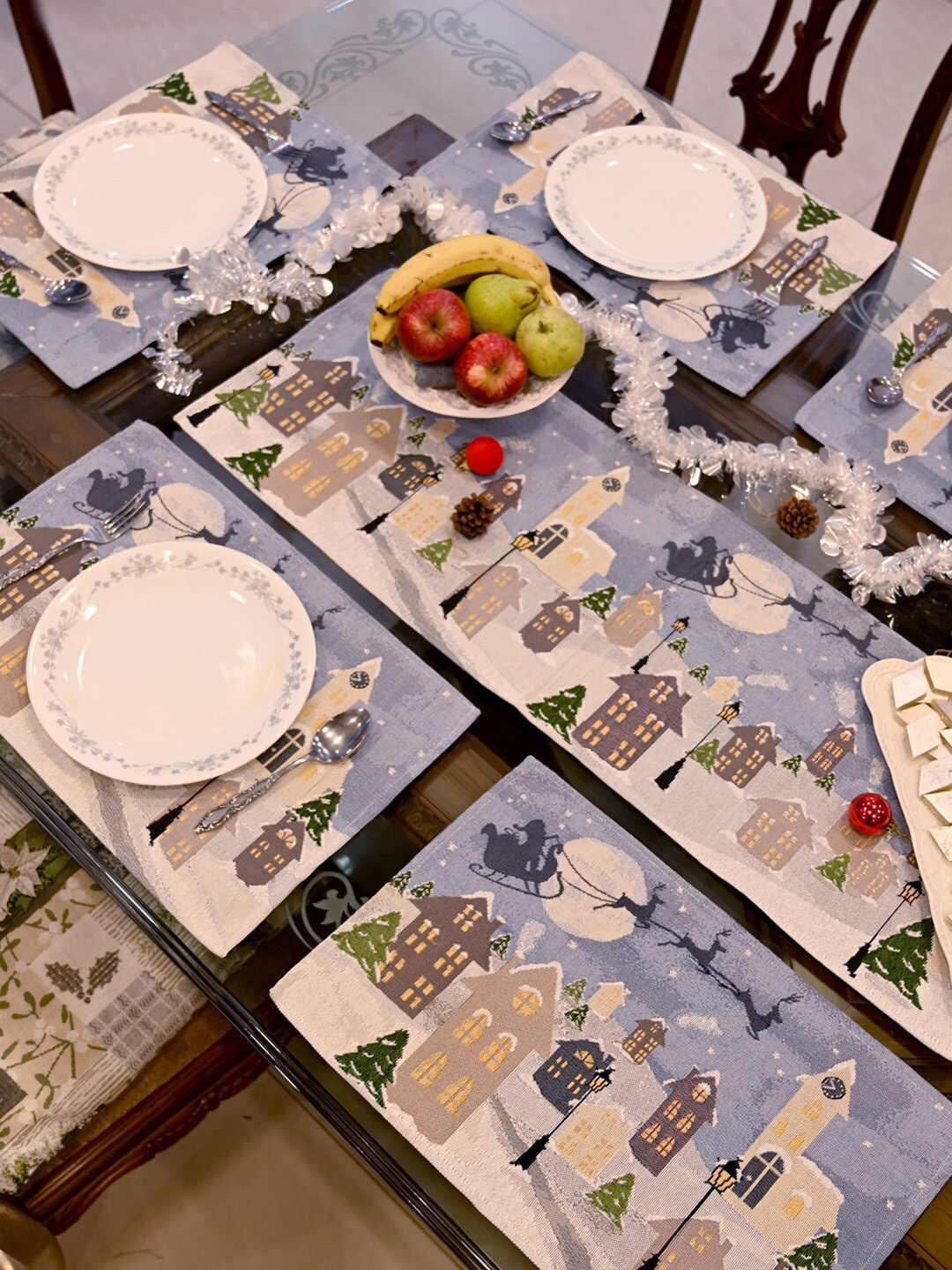 

AVI Living Set Of 7 Blue & White Jaquard Woven Table Placemats & Runner Set