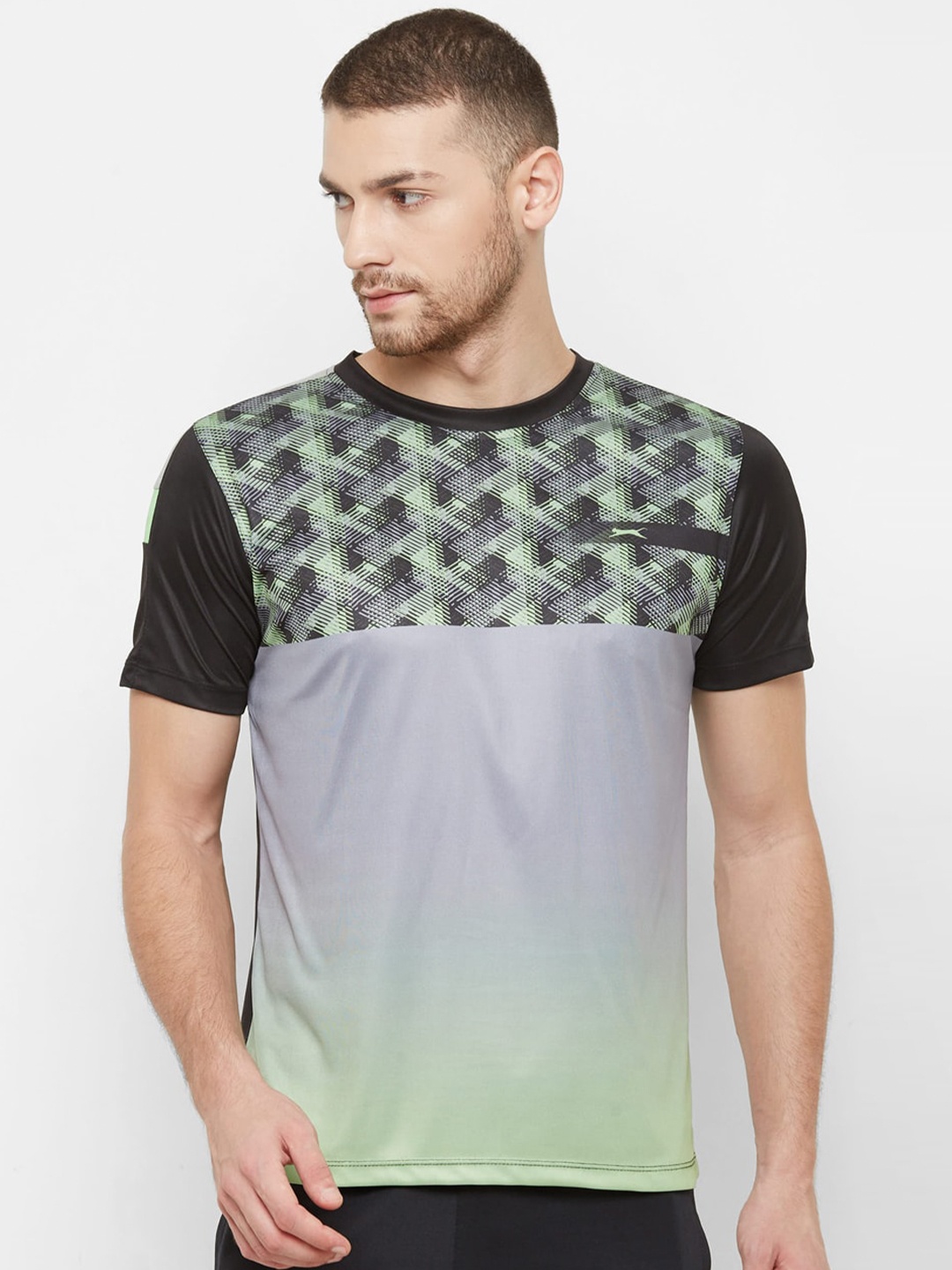 

Black Panther Men Black Printed Raw Edge T-shirt