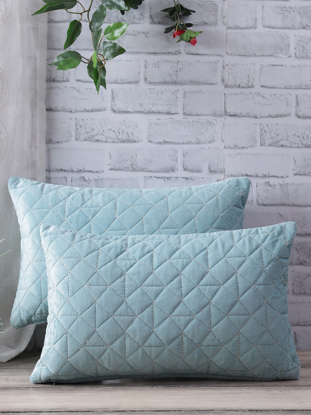 eyda Blue Set of 2 Velvet Rectangle Cushion Covers
