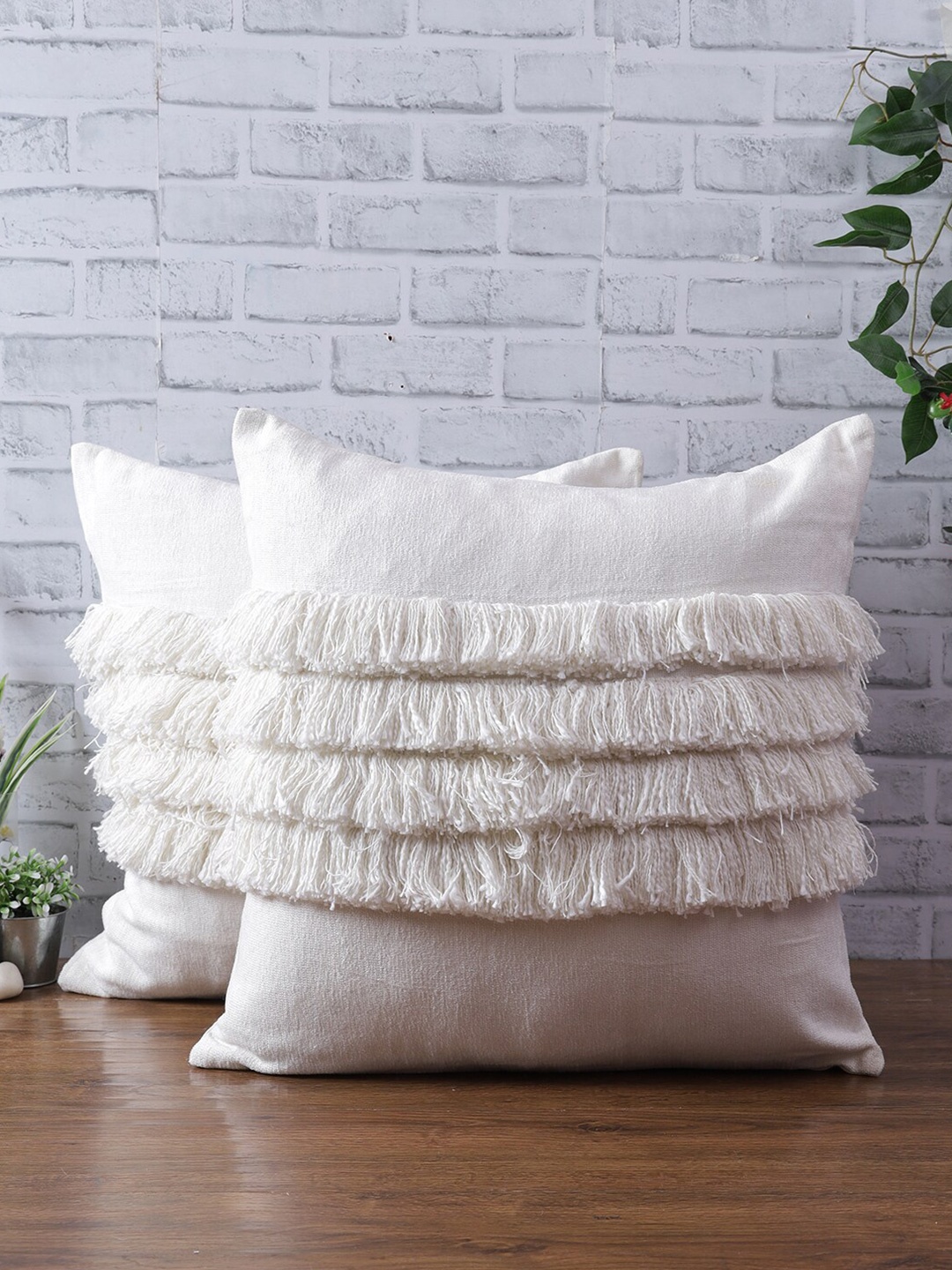 

eyda White Set of 2 Square Chenille Tassle Cushion Covers