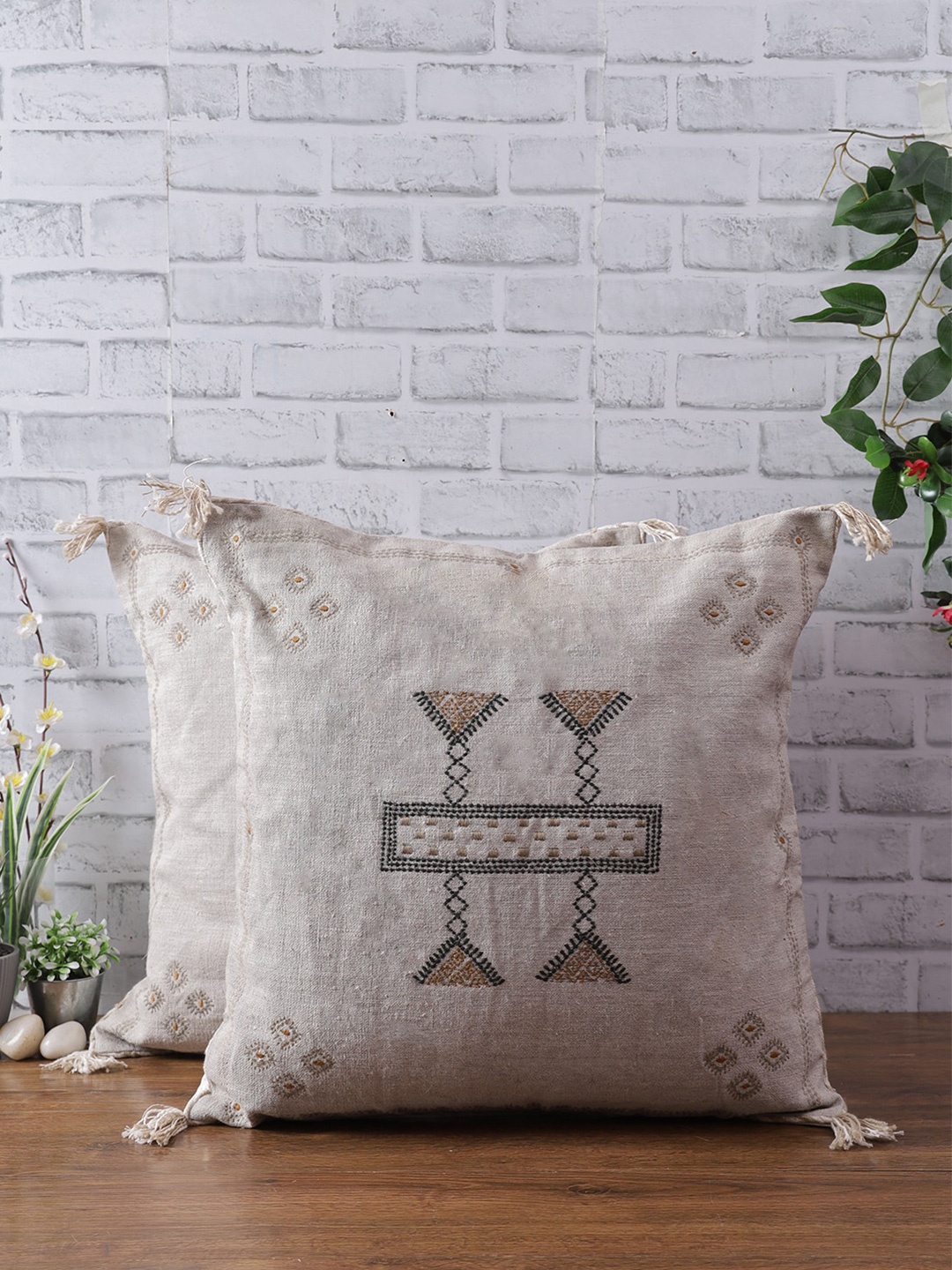 

eyda Set Of 2 Off White Embroidered Linen Square Cushion Covers
