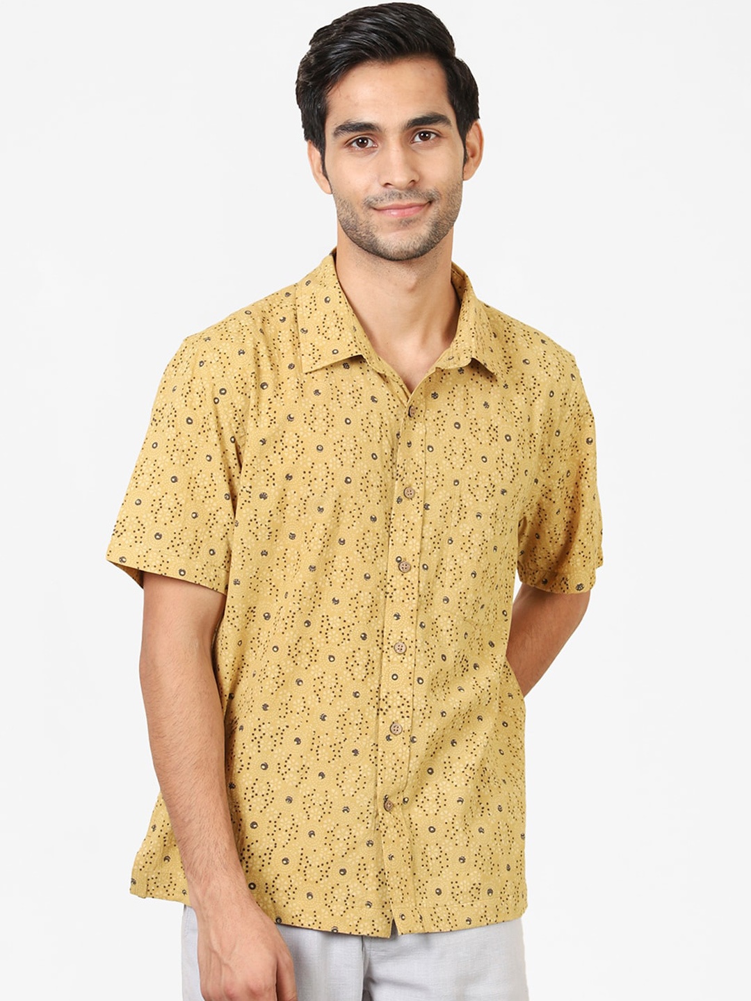 

Fabindia Men Mustard Yellow & Grey Geometric Print Cotton Casual Shirt