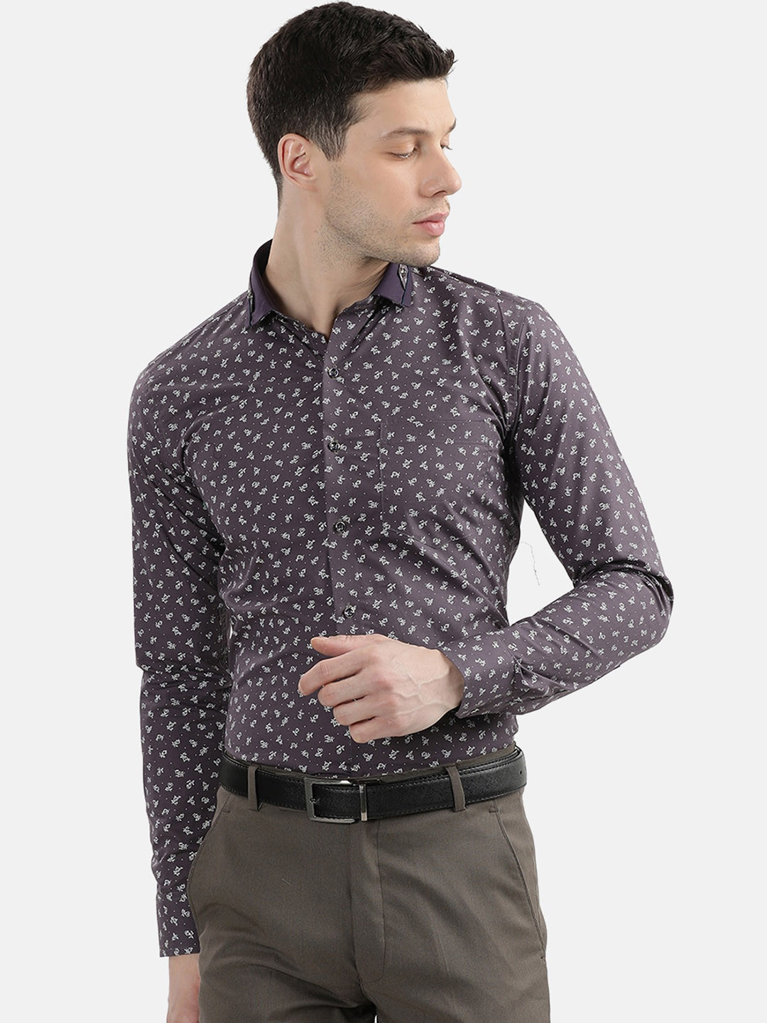 

V2 Value & Variety Men Grey Floral Printed Casual Shirt