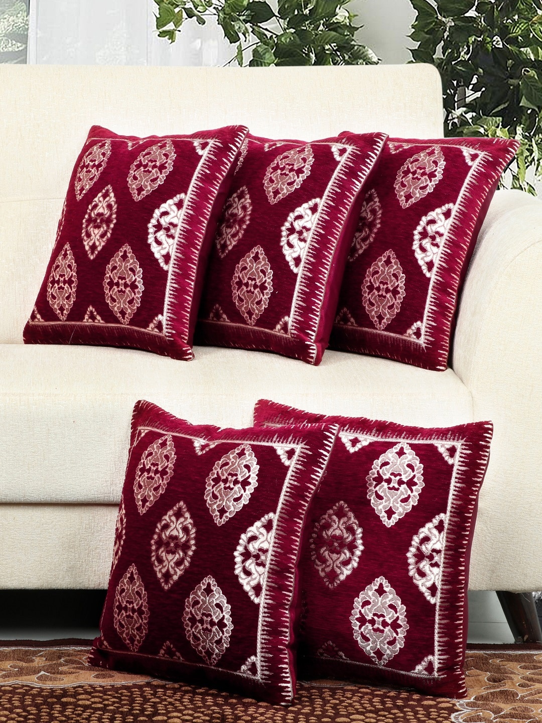 

BELLA TRUE Set Of 5 Maroon & White Ethnic Motifs Square Cushion Covers