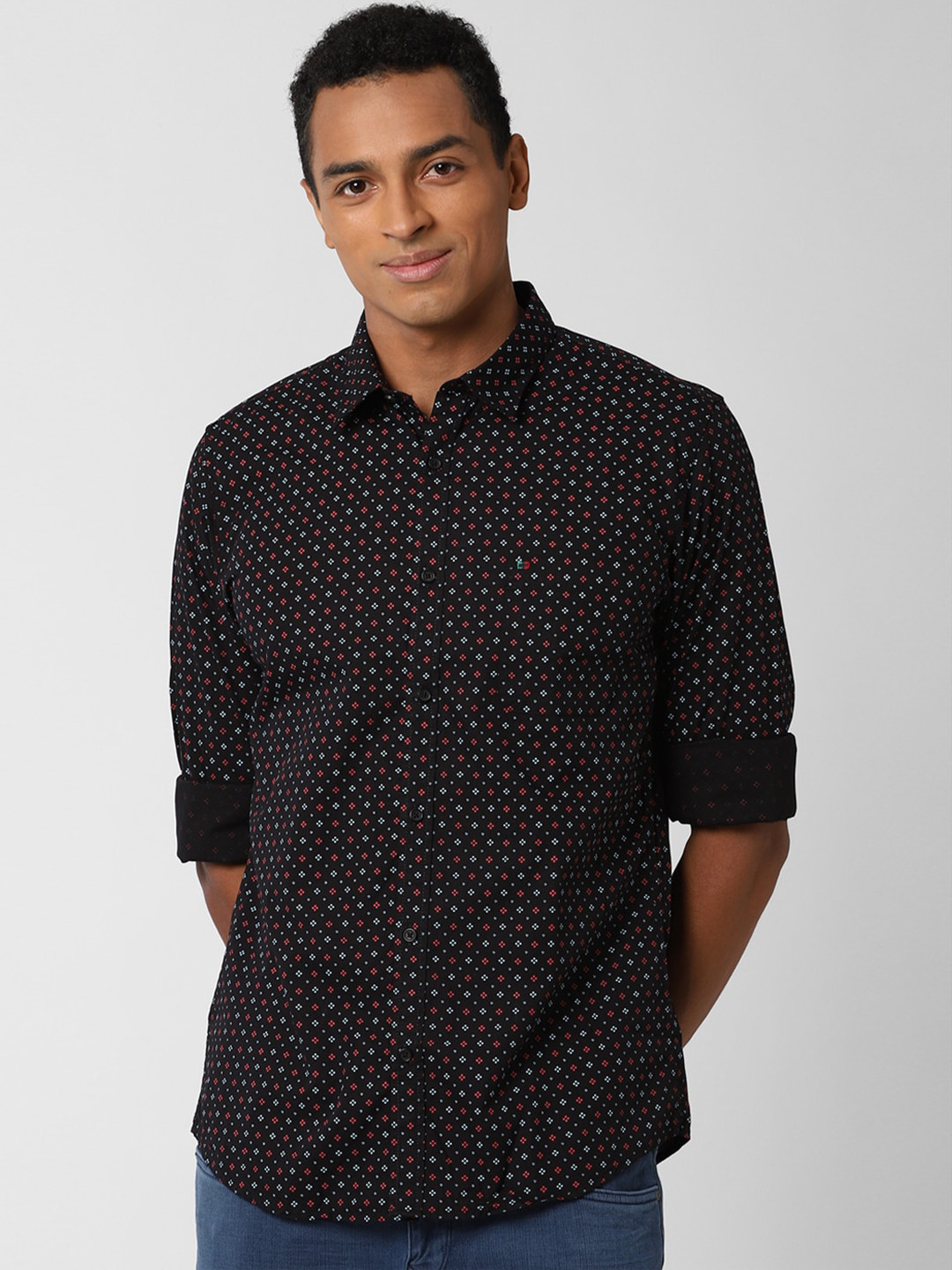 

Peter England Casuals Men Black Slim Fit Opaque Printed Pure Cotton Casual Shirt