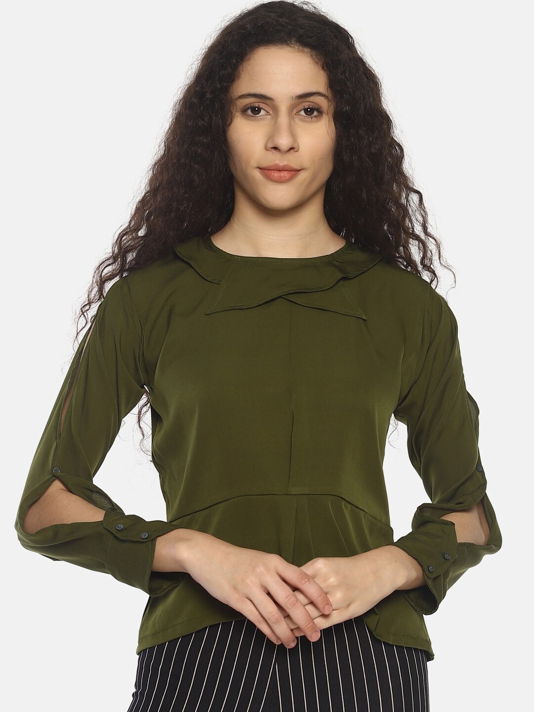 

COUPER & COLL Green Slit Sleeve Crepe Regular Top