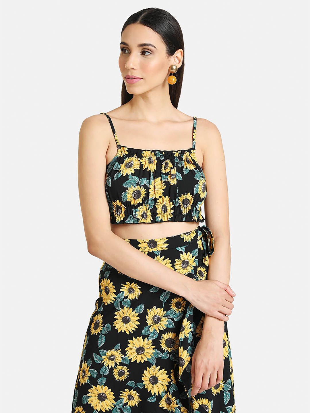 

Kazo Black Floral Crepe Regular Crop Top