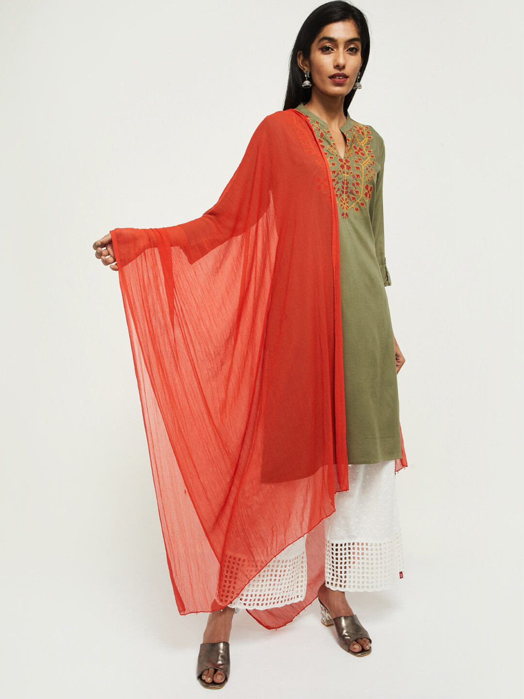 

max Womans Orange Solid Dupatta