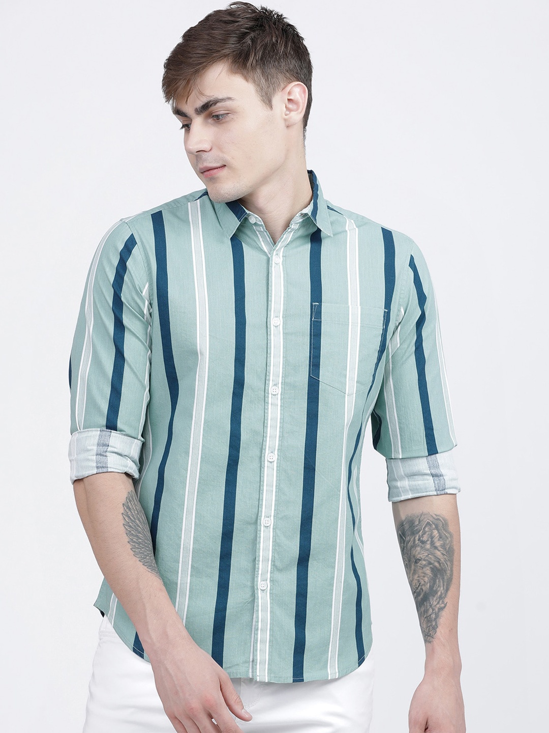 

HIGHLANDER Men Green Slim Fit Striped Casual Shirt