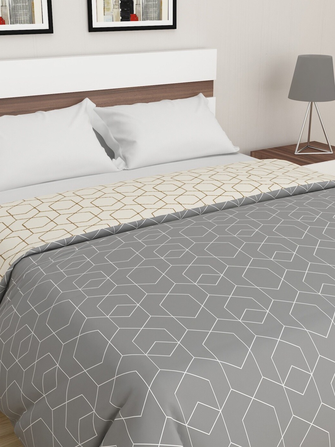 

Home Centre Beige & Grey 150 TC King Bedsheet with 1 Pillow Covers