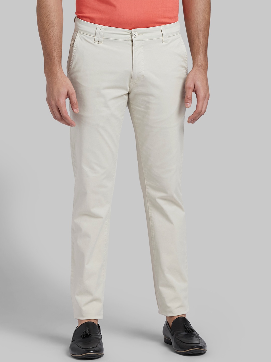 

Parx Men Off White Tapered Fit Regular Trousers Regular Trousers
