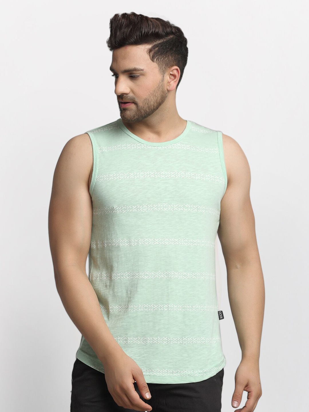 

Rigo Men Green & Off White Striped Slim Fit T-shirt