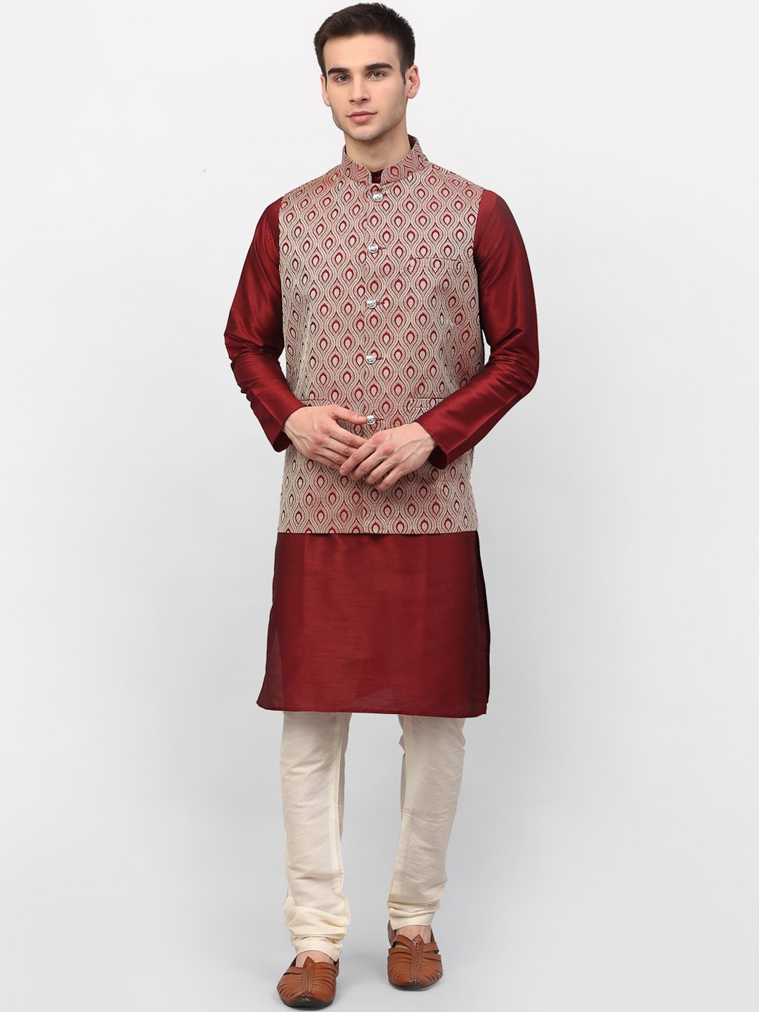 

Jompers Men Maroon & Cream-Coloured Floral Dupion Silk Kurta with Churidar & Nehru Jacket