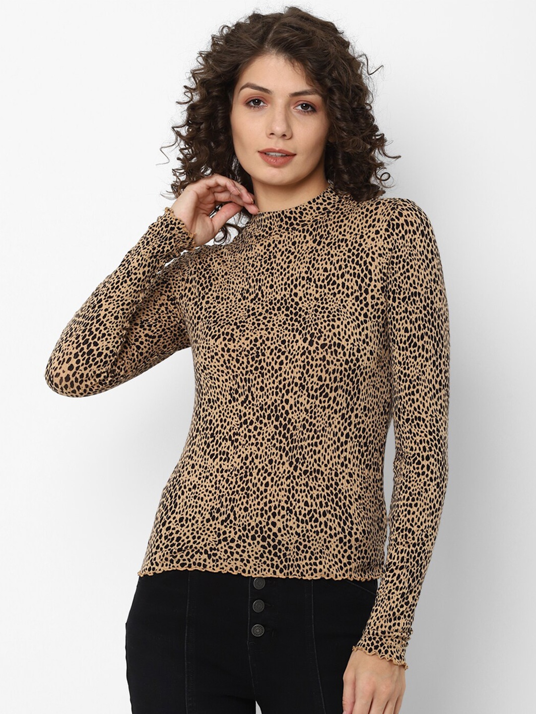

AMERICAN EAGLE OUTFITTERS Women Beige Printed Polo Collar Applique T-shirt