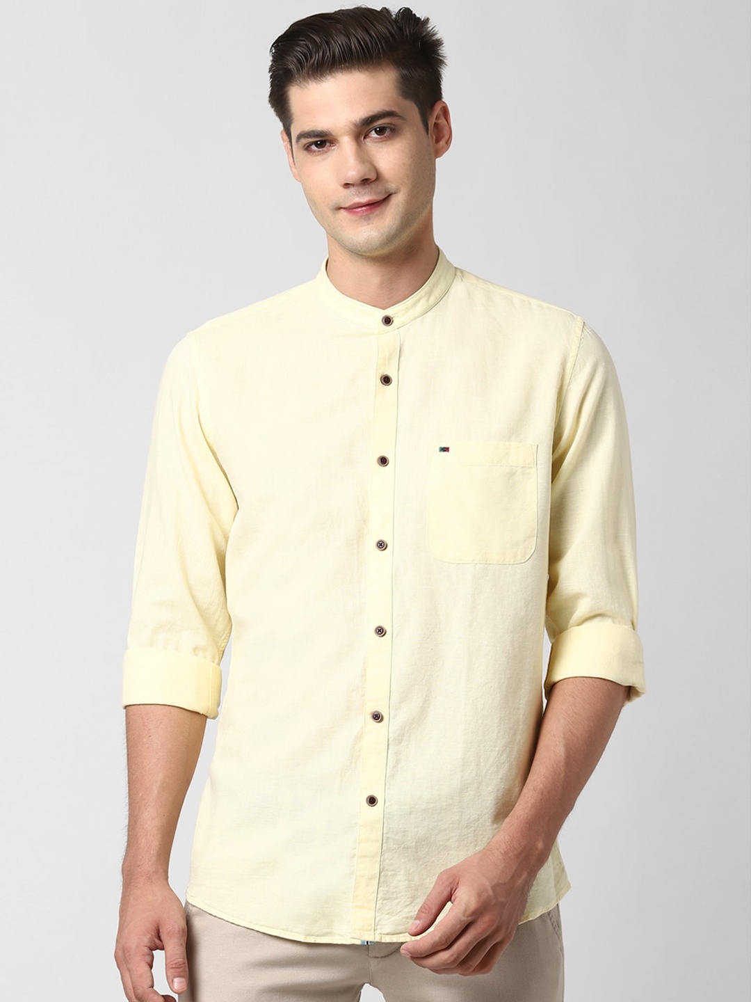 

Peter England Casuals Men Yellow Slim Fit Solid Casual Shirt