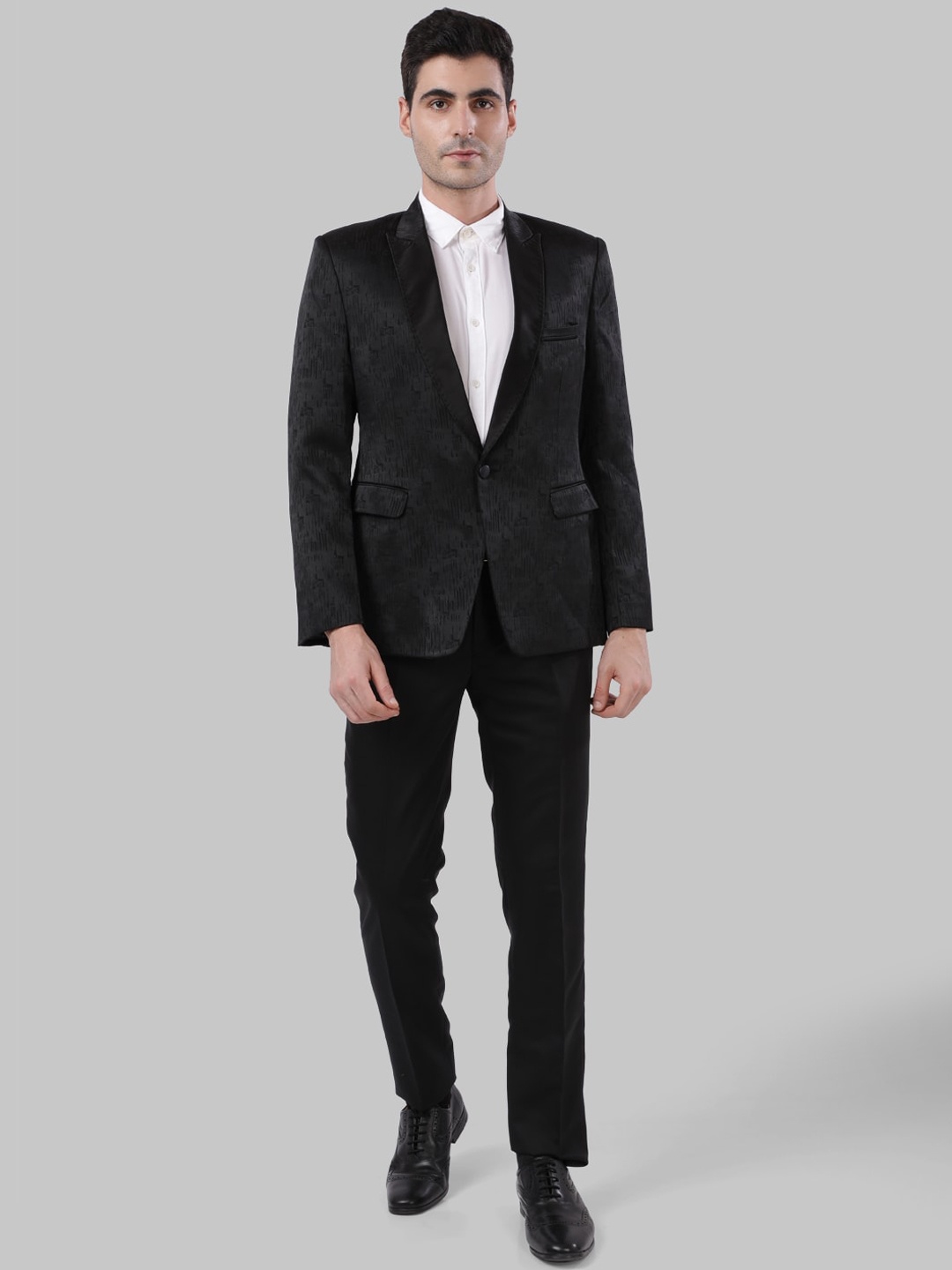 

Ethnix by Raymond Men Black Solid Single-Breasted Blazer