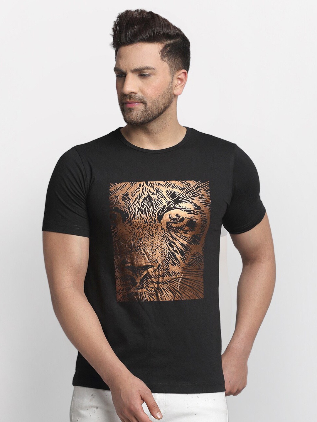 

Rigo Men Black Tiger Foil Print Slim Fit T-shirt