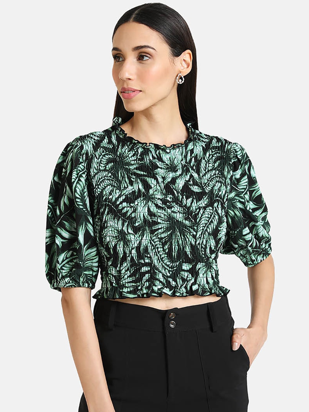 

Kazo Black Crepe Regular Crop Top