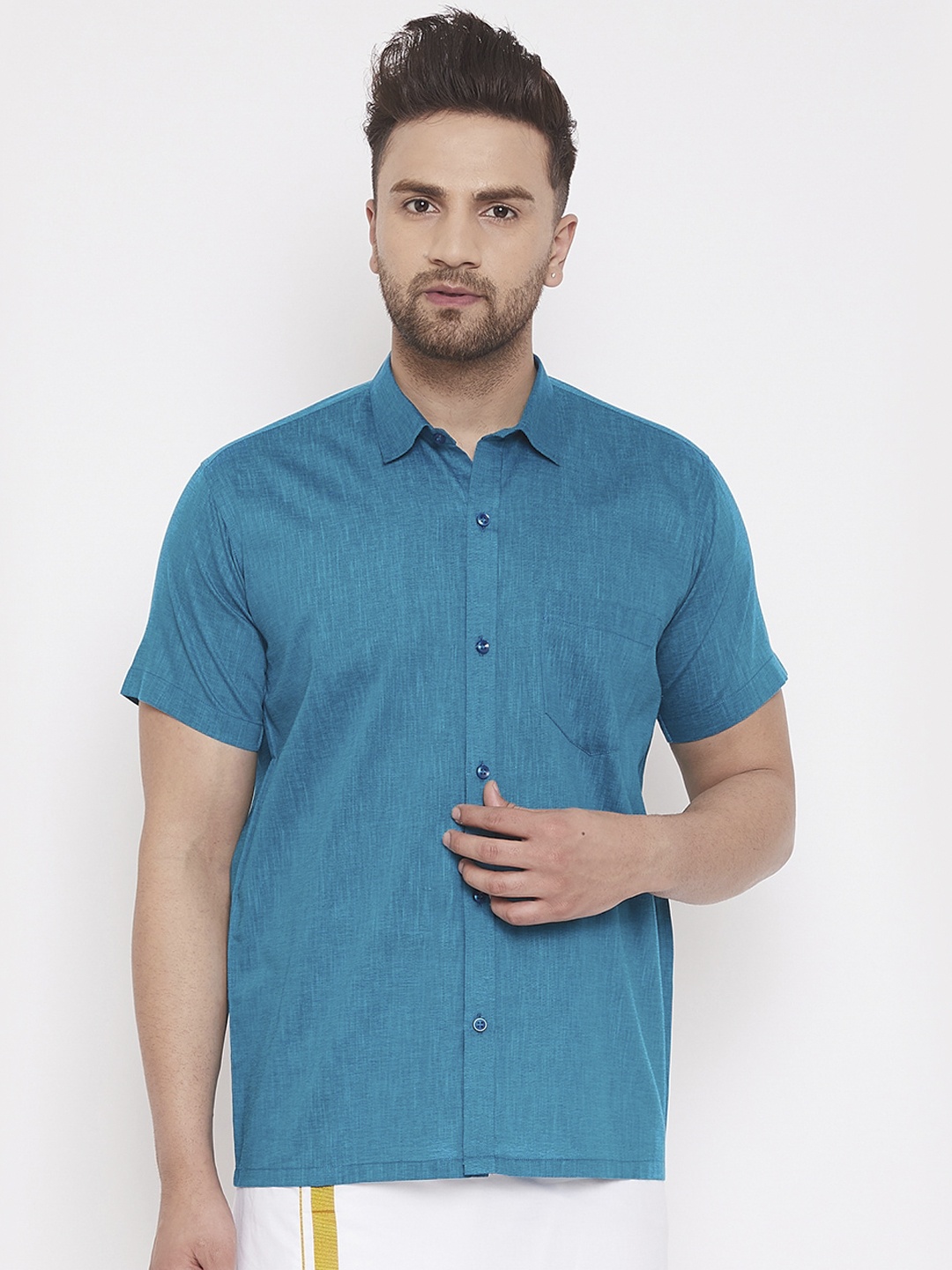 

VASTRAMAY Men Turquoise Blue Regular Fit Solid Casual Shirt