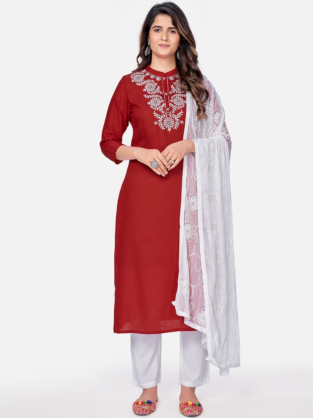 

Vbuyz Women Red & White Yoke Design Straight Kurta & Trousers With Dupatta