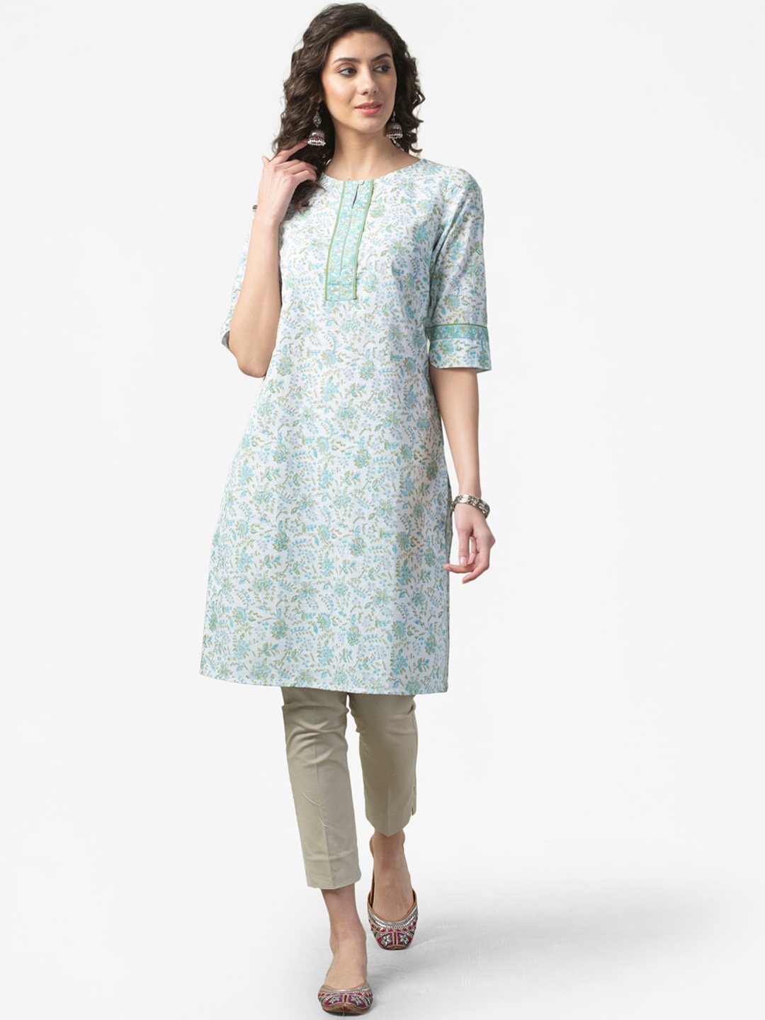 

Fabindia Women White Floral Printed Chikankari Kurta