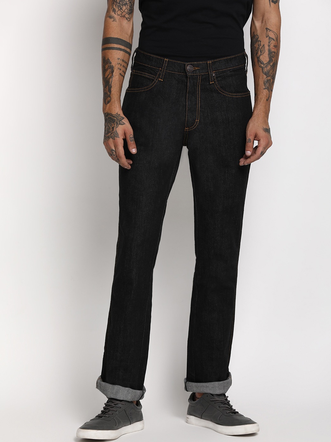 

Wrangler Men Black Stretchable Jeans