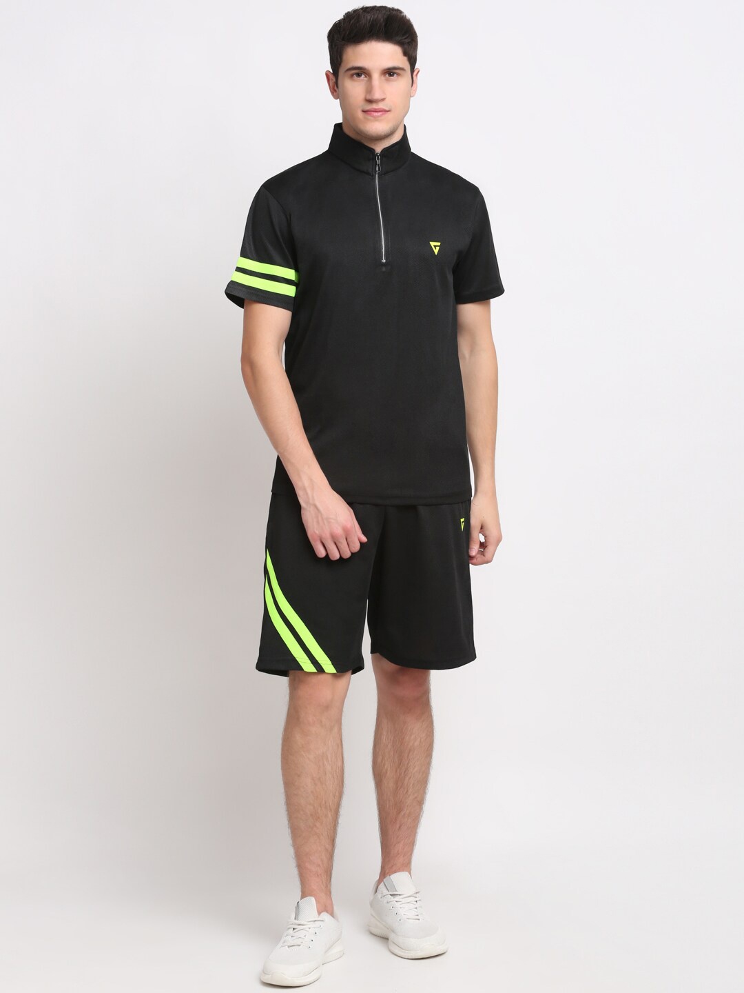 

GRIFFEL Men Black & Lime Green Solid T-shirt with Shorts