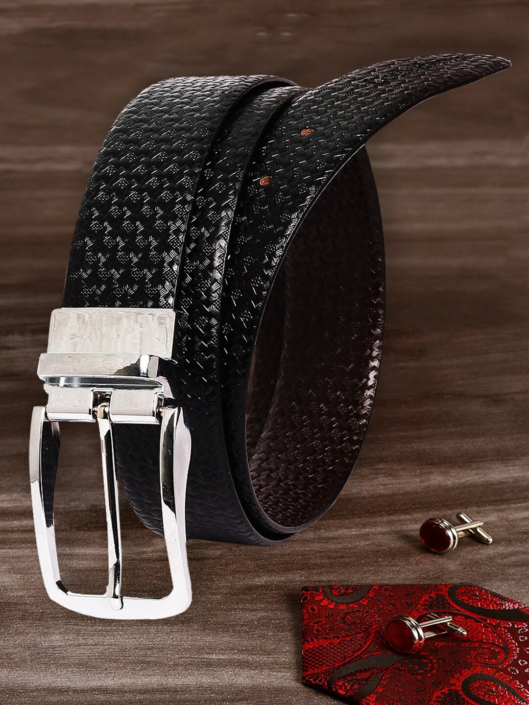 

LOUIS STITCH Men Black Textured Leather Reversible Belt
