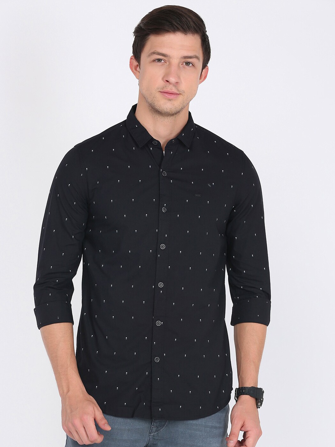 

Lee Men Black Slim Fit Printed Casual Shirt