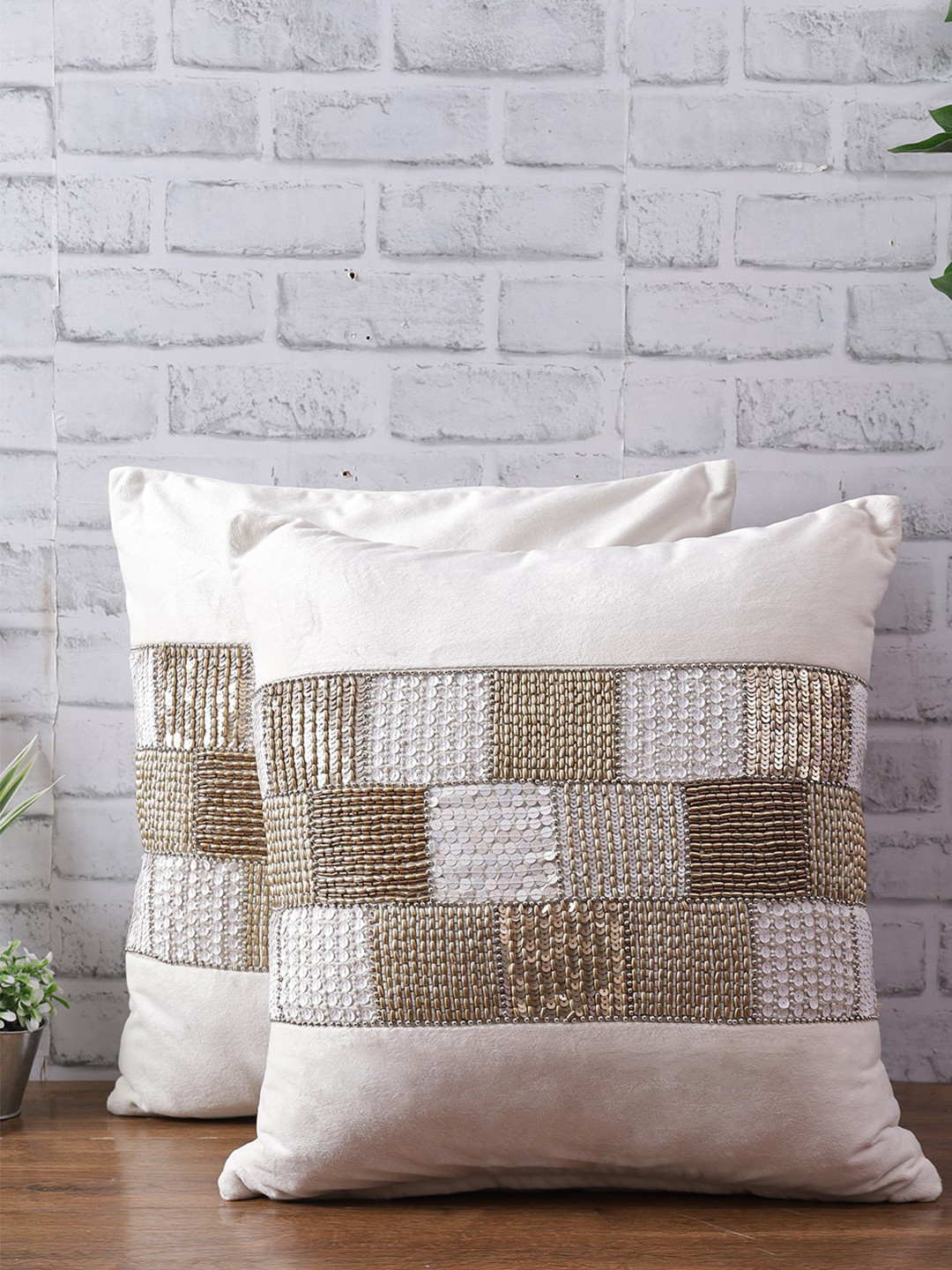 

eyda Set Of 2 White & Gold-Toned Embellished Velvet Square Cushion Covers